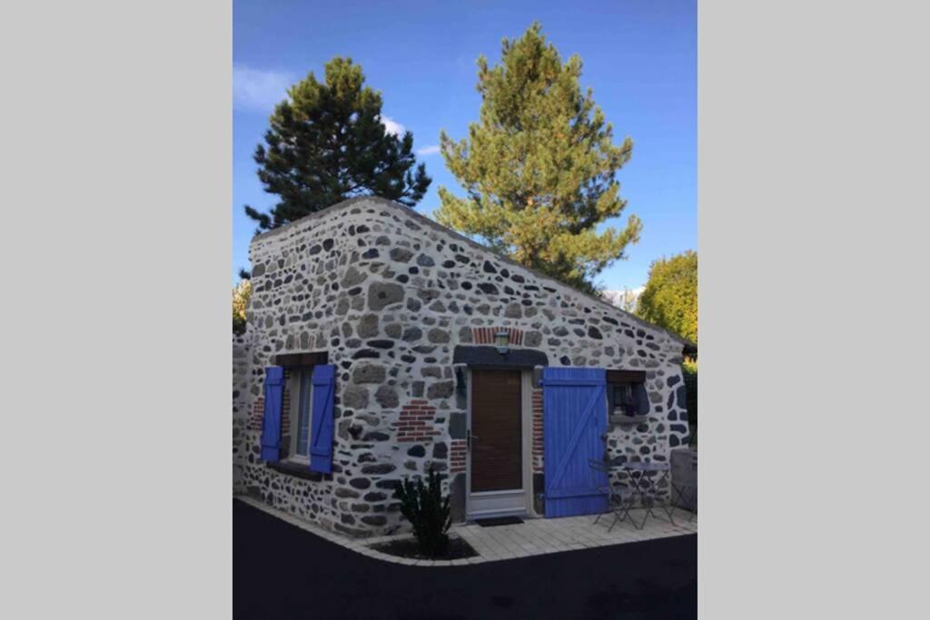 Maisonnette En Pierre Independante De 20 M2 Saint-Cirgues-sur-Couze Экстерьер фото